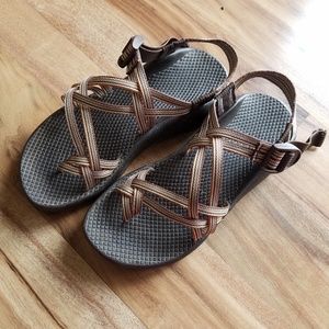 Womens 7 Chaco sandals